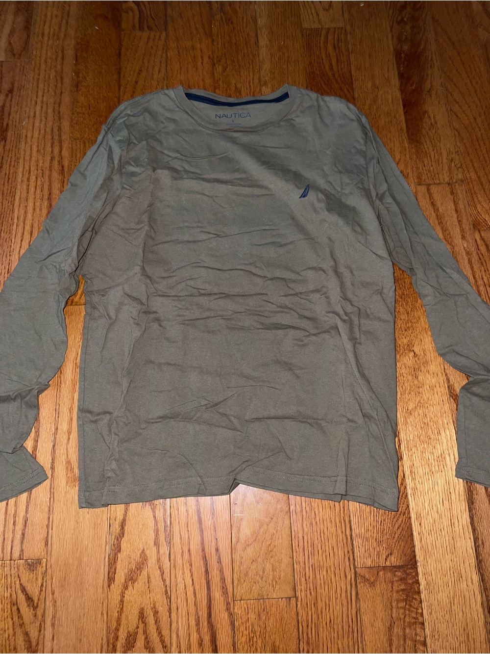 Nautica Men’s Long Sleeve Crew Tee in Olive